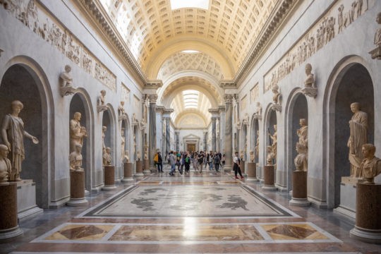 Children in the hall of a museum in Italy